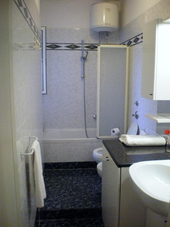 Apartment Melozzo Milaan Kamer foto